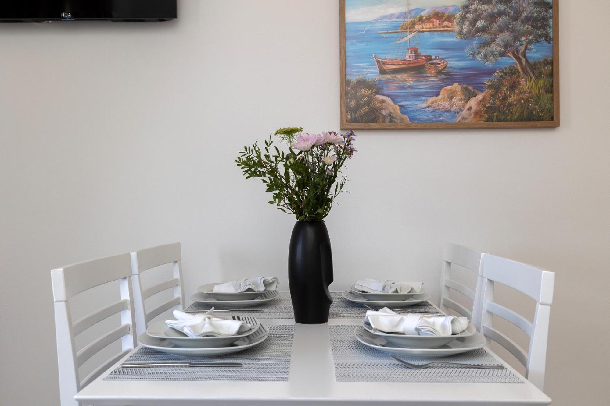 Apartments Mikanovic Crikvenica Exterior photo